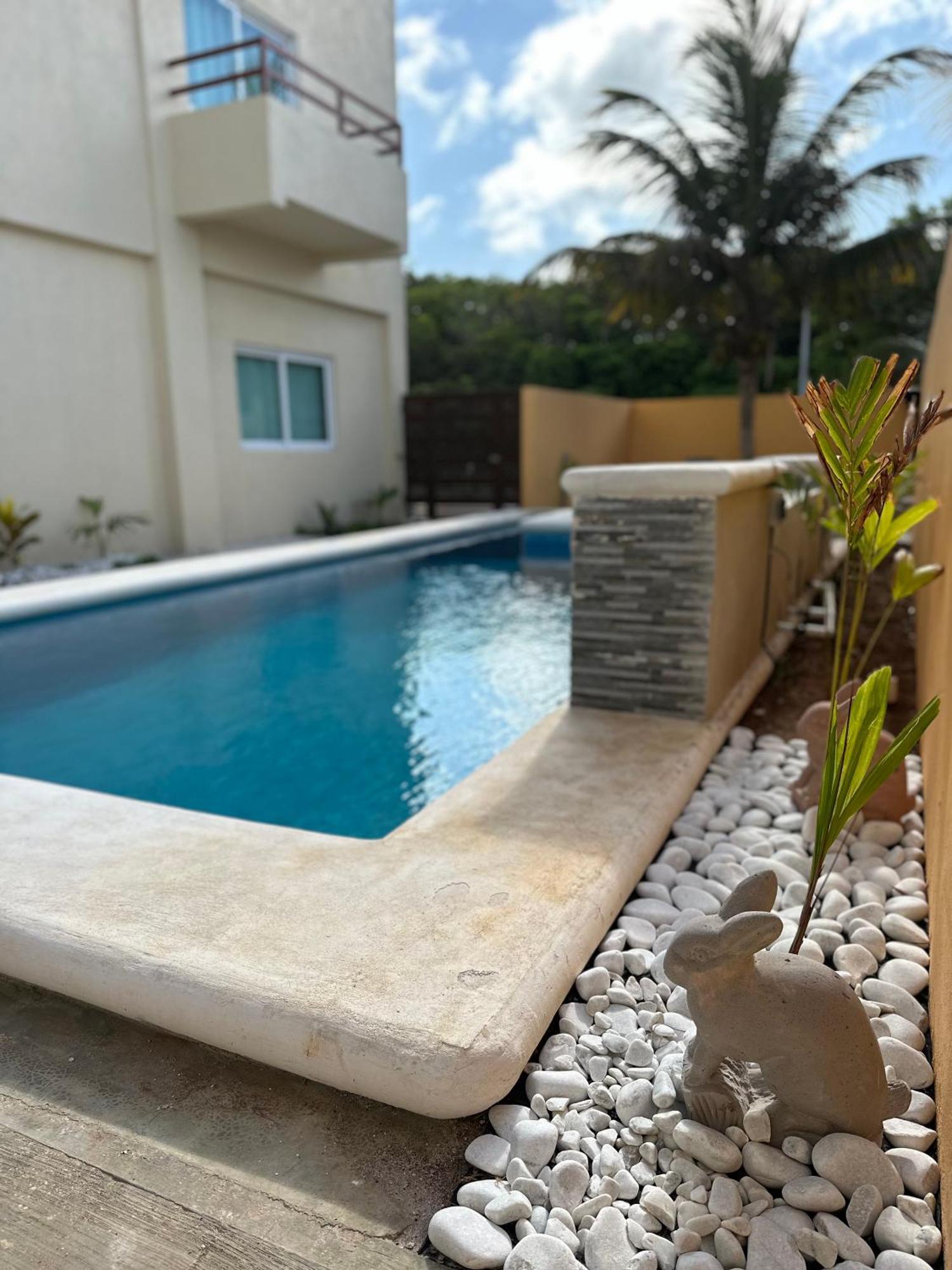 Oneiro Suites With Sea View Махахуал Екстериор снимка