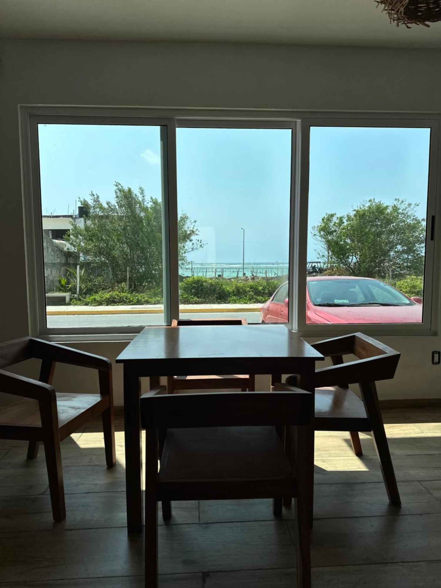 Oneiro Suites With Sea View Махахуал Екстериор снимка