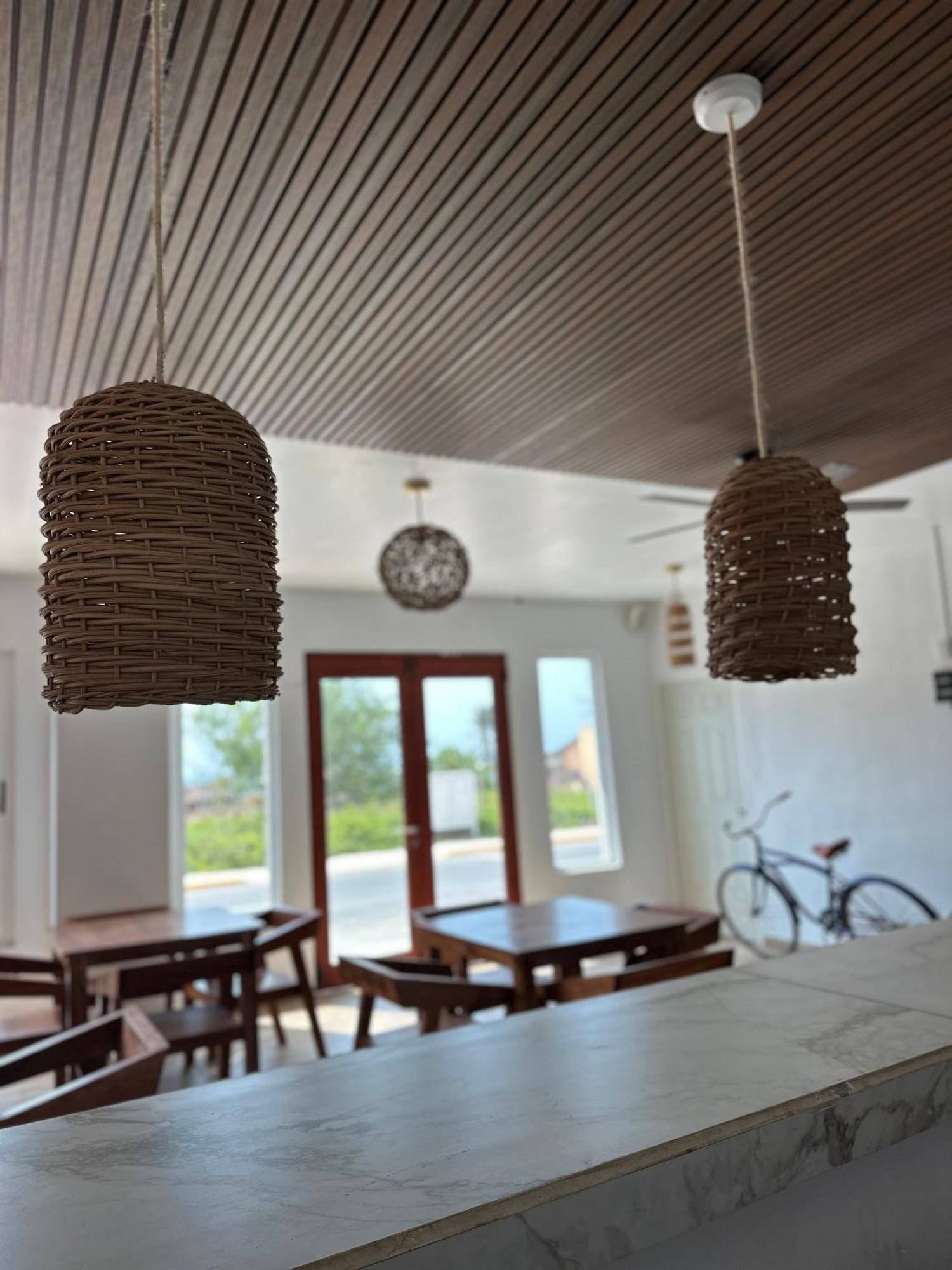 Oneiro Suites With Sea View Махахуал Екстериор снимка
