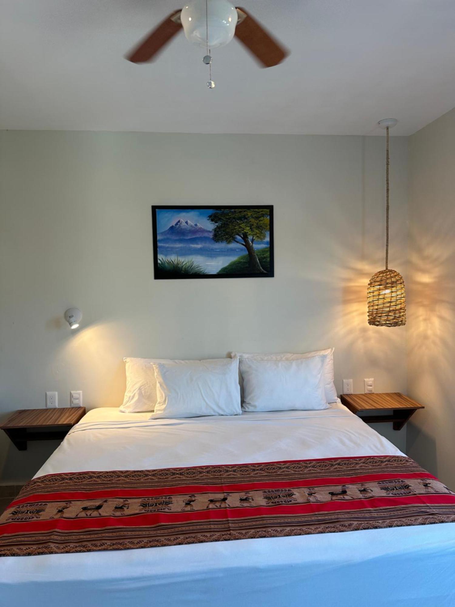 Oneiro Suites With Sea View Махахуал Екстериор снимка
